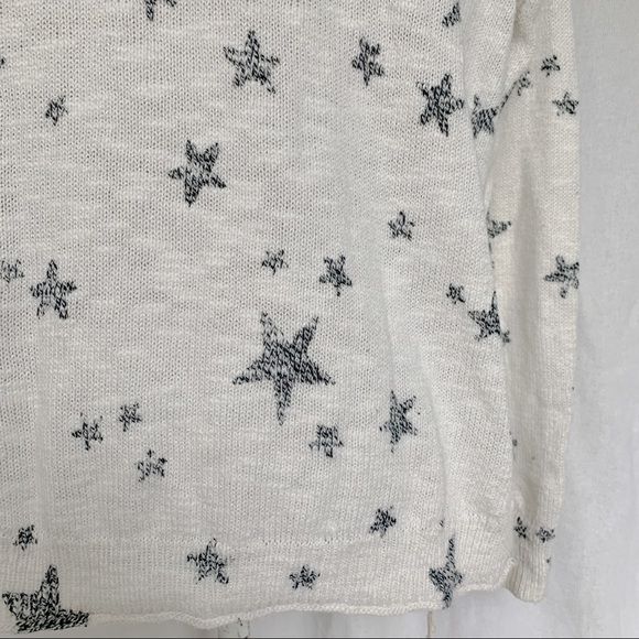 Hollister // White Open Knit Sweater Grey Stars All Over Long Sleeves Medium - Picture 7 of 10